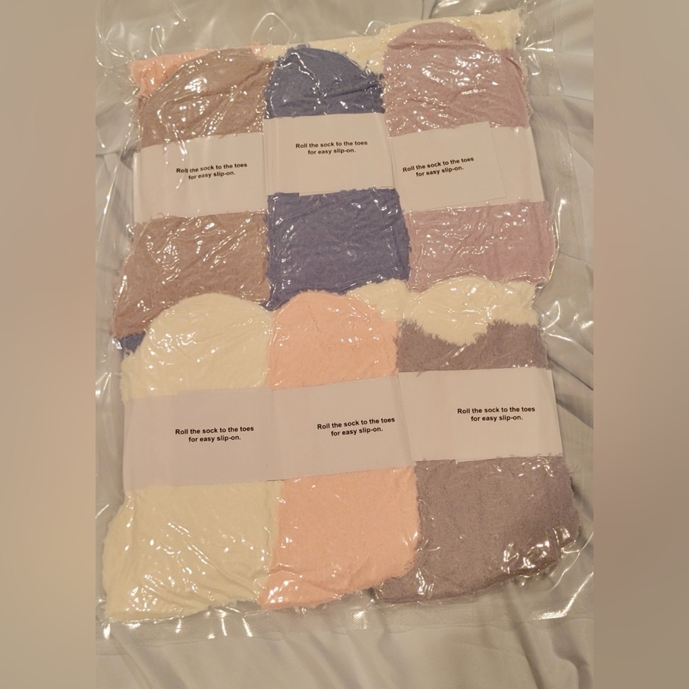 NIP Variety Six Pack of Muted Pastel and Neutral Colors Women’s Socks - Picture 2 of 6